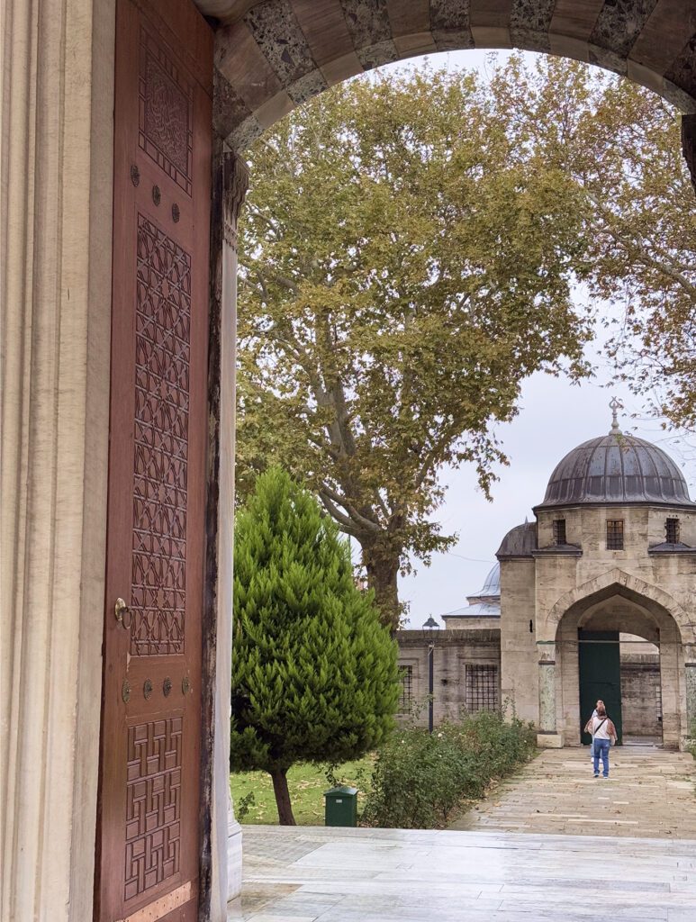 Entrance courtyard of Suleymaniye Mosque in Istanbul, peaceful stop on a weekend itinerary
